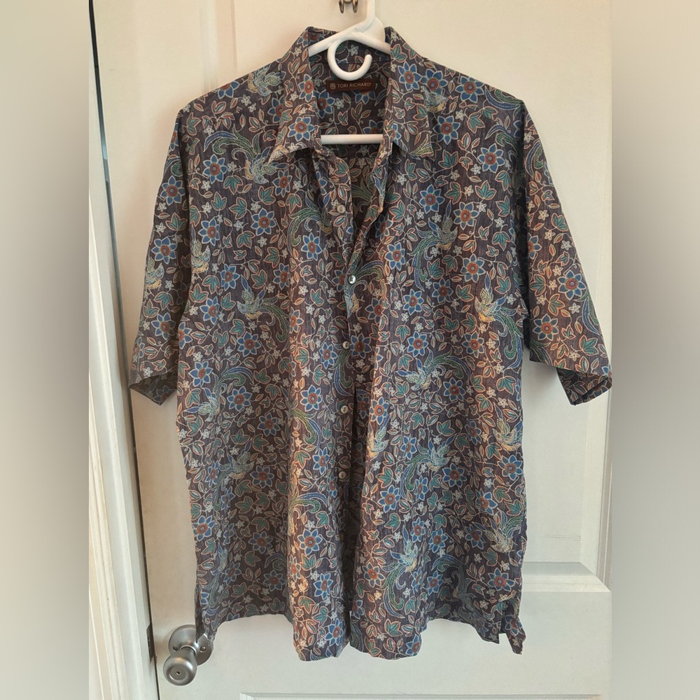 Men’s Shirt by Tori Richard
